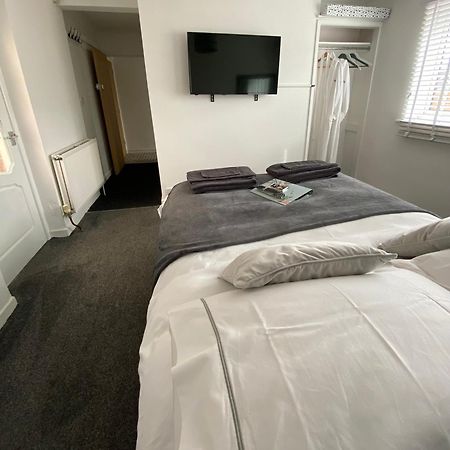 ברנלי No.9 Guesthouse מראה חיצוני תמונה