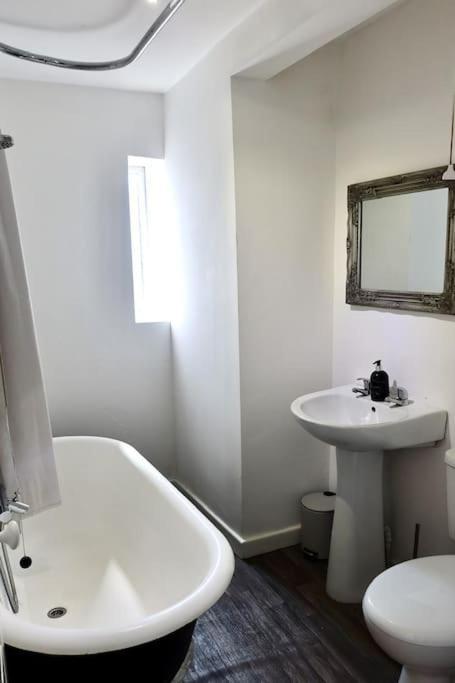 ברנלי No.9 Guesthouse מראה חיצוני תמונה