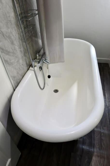 ברנלי No.9 Guesthouse מראה חיצוני תמונה