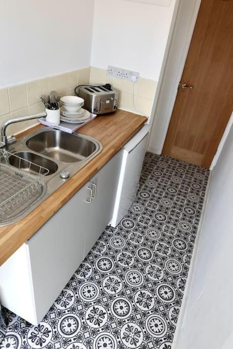 ברנלי No.9 Guesthouse מראה חיצוני תמונה